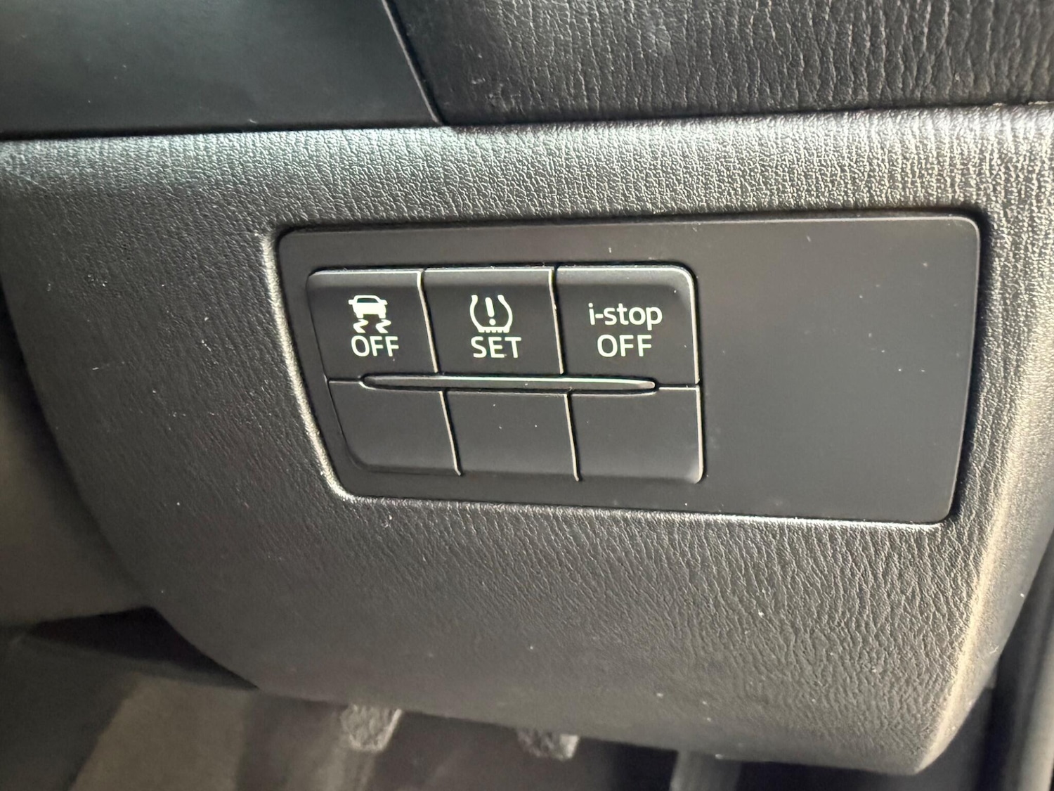 Used Mazda Mazda3 2014 for sale - 76377290: Photo 18