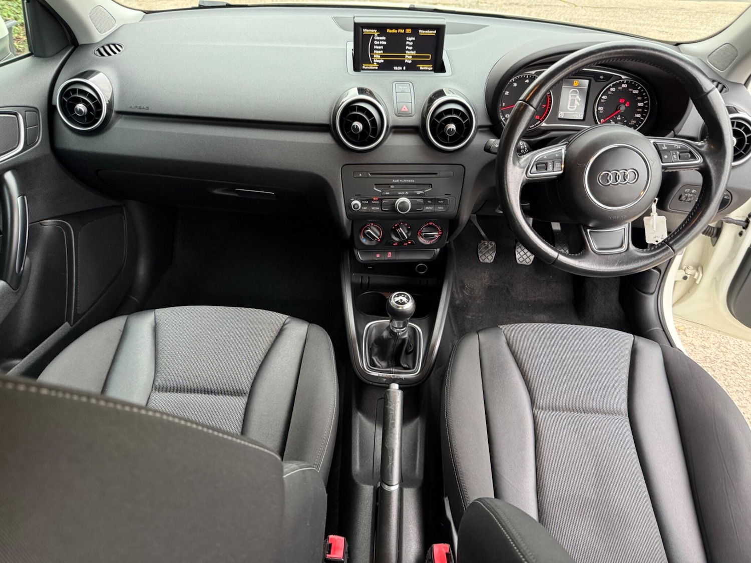 Used Audi A1 2014 for sale - 76633160: Photo 12