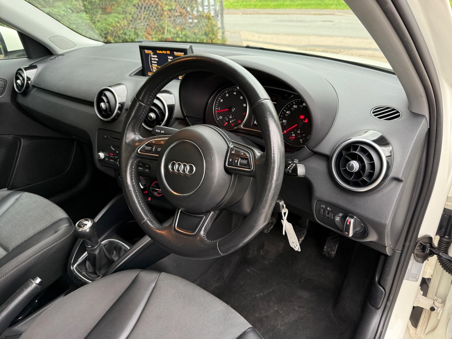 Used Audi A1 2014 for sale - 76633160: Photo 13