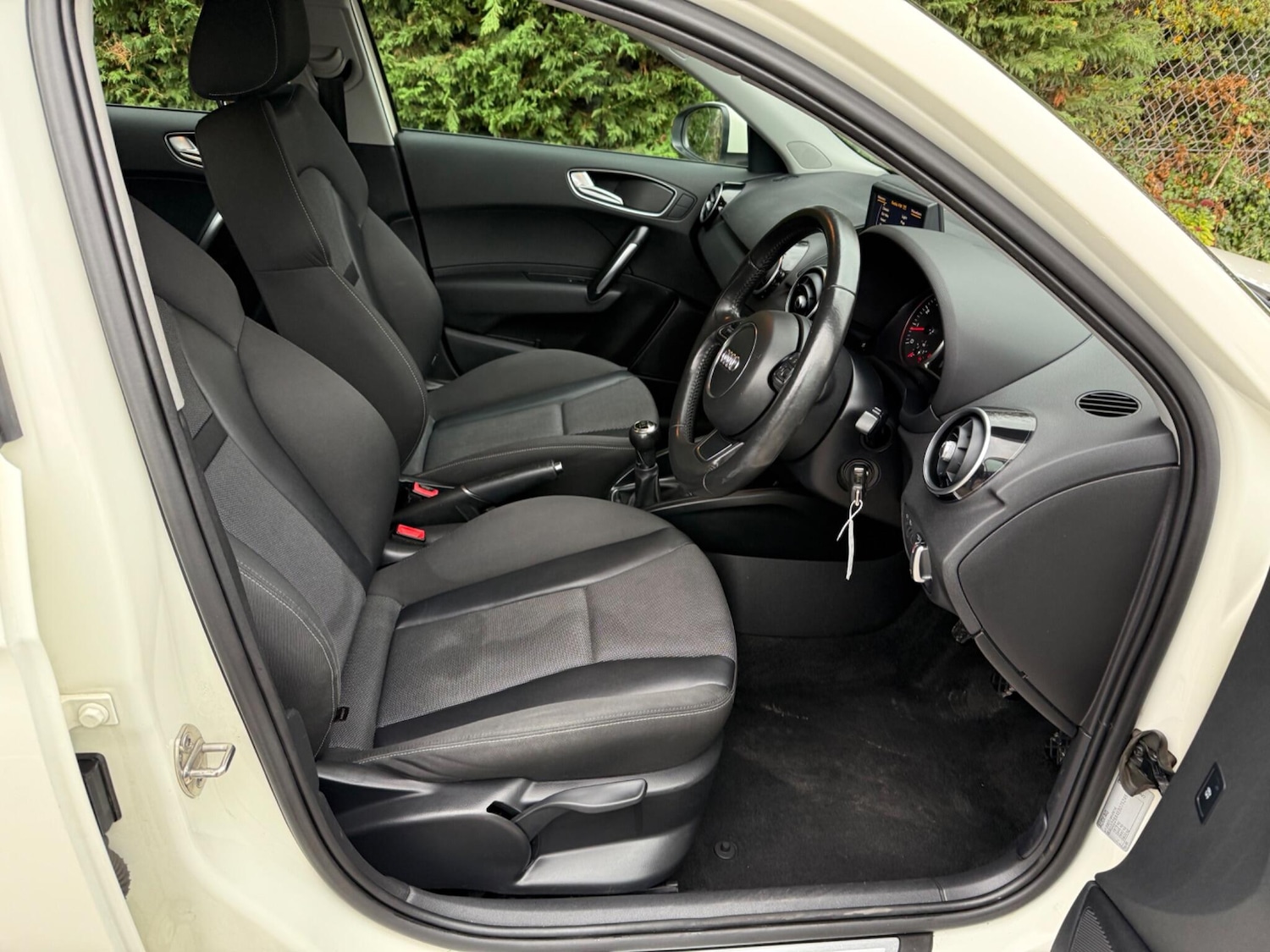 Used Audi A1 2014 for sale - 76633160: Photo 14