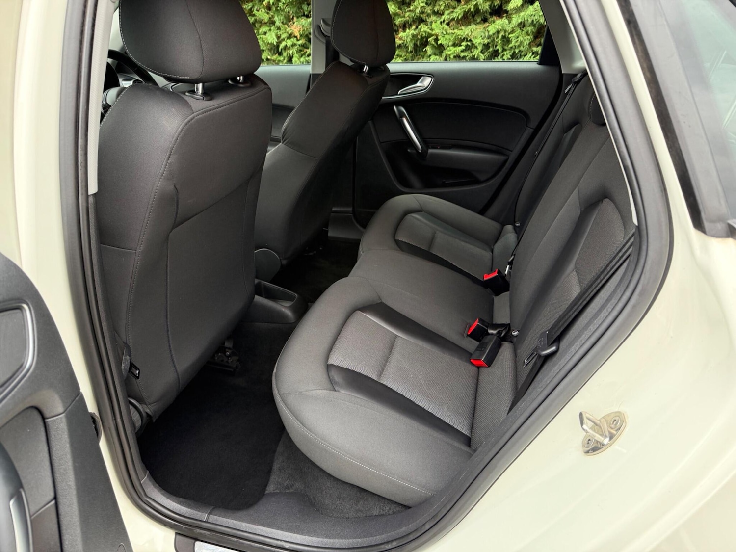 Used Audi A1 2014 for sale - 76633160: Photo 15