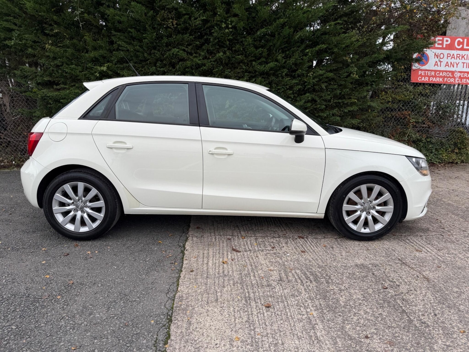 Used Audi A1 2014 for sale - 76633160: Photo 9
