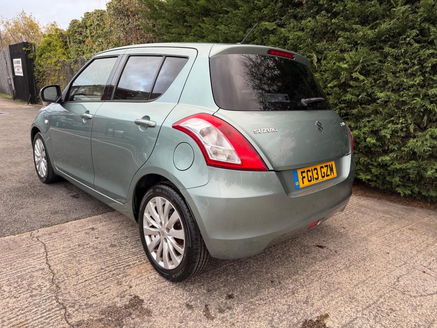 Used Suzuki Swift 2013 for sale - 77029461: Photo 4