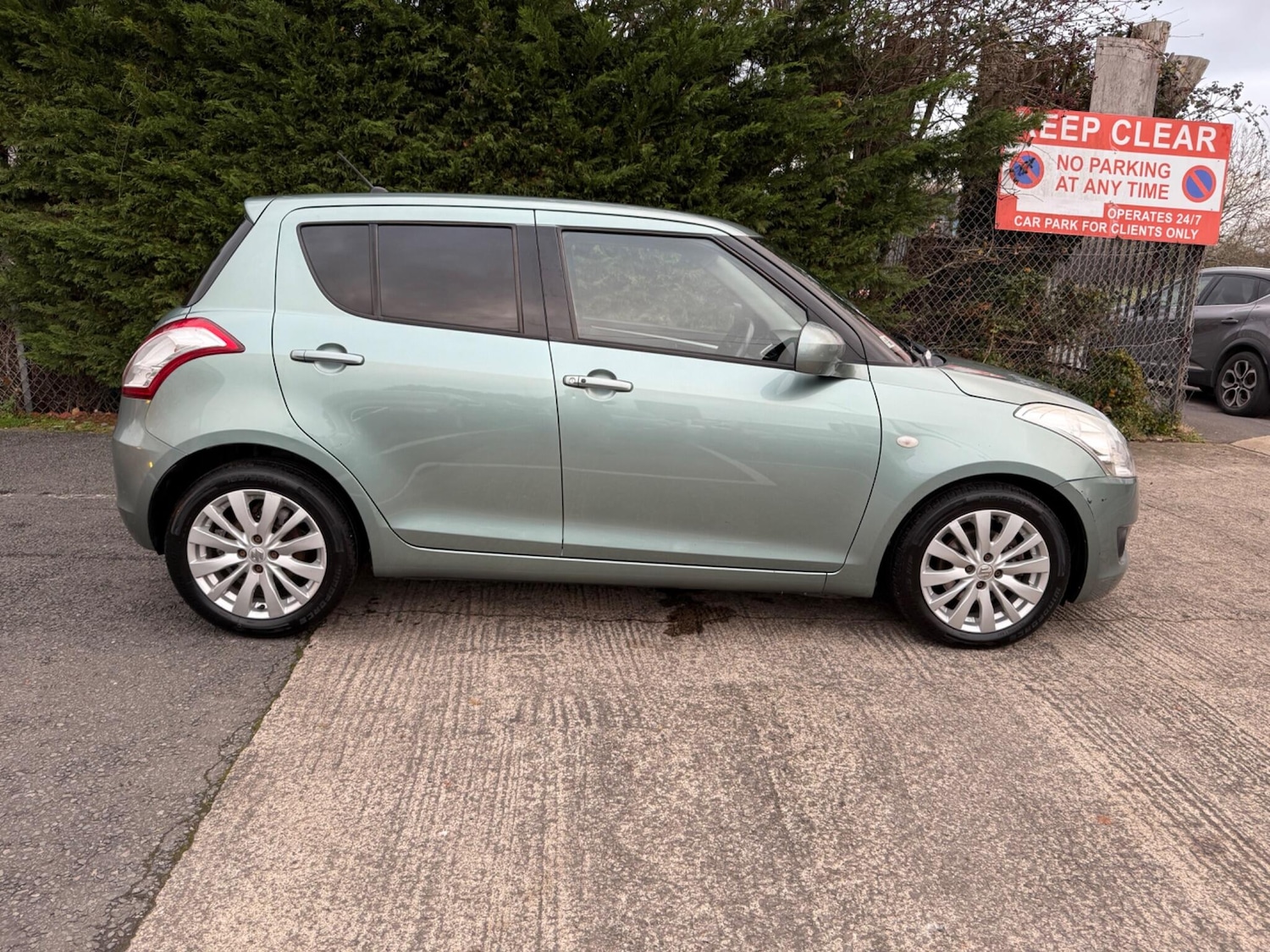 Used Suzuki Swift 2013 for sale - 77029461: Photo 9