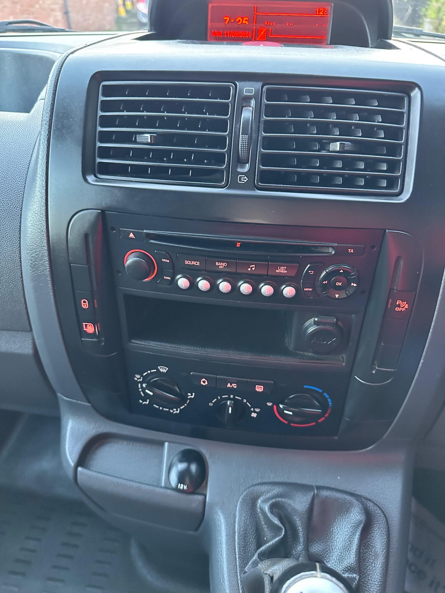 Used Citroen Dispatch 2013 for sale - 76989702: Photo 26