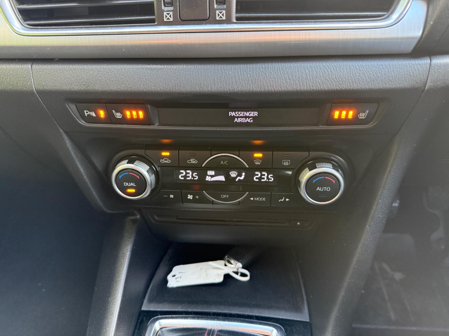 Used Mazda Mazda3 2014 for sale - 76634273: Photo 17