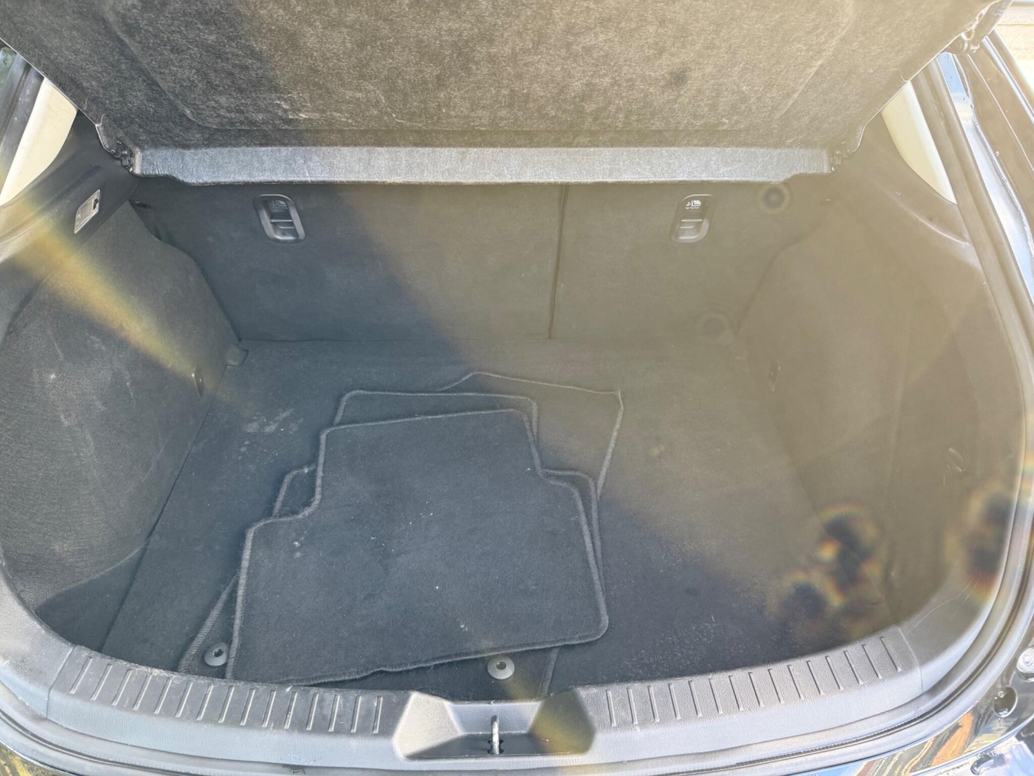 Used Mazda Mazda3 2014 for sale - 76634273: Photo 32