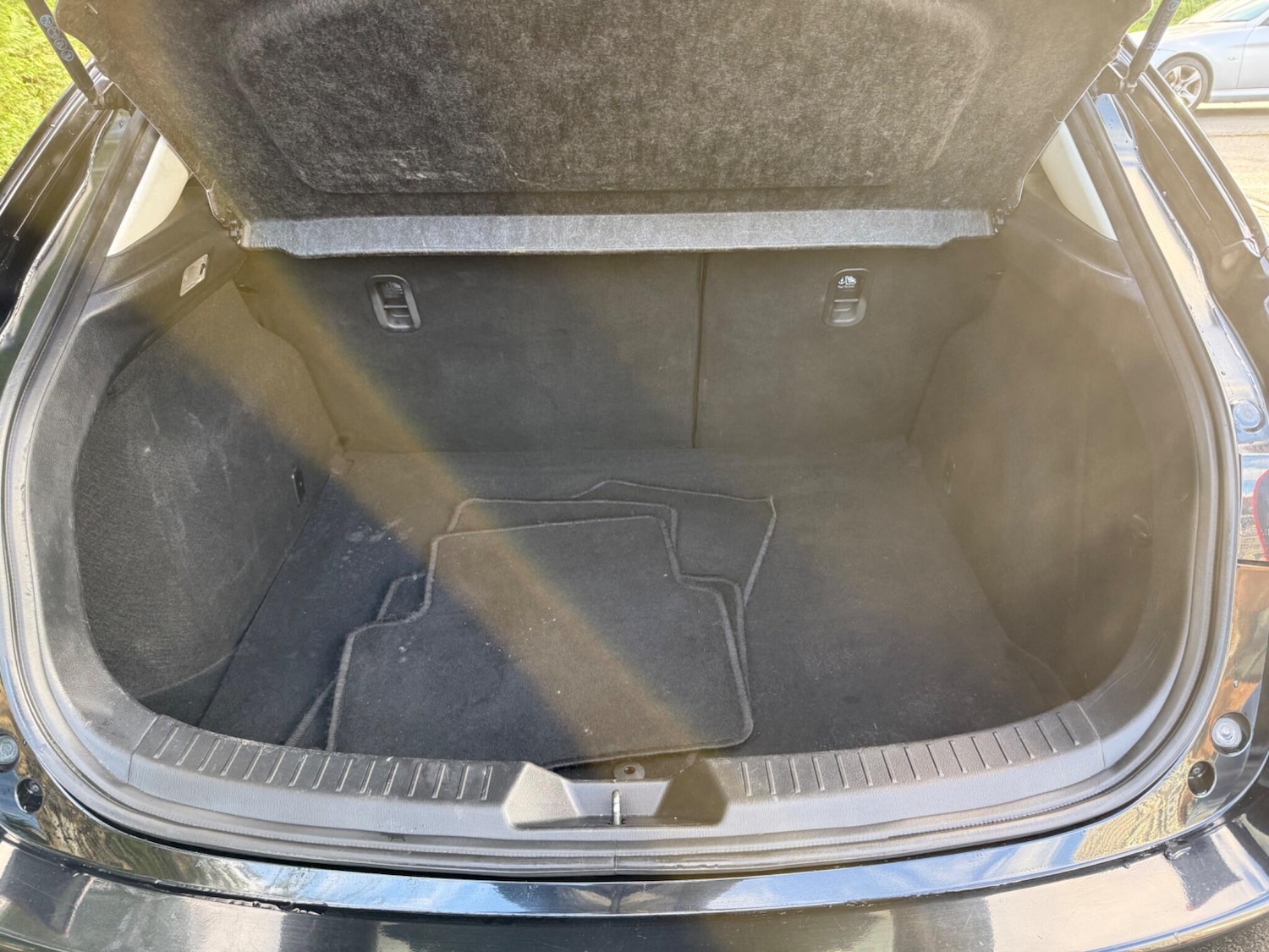 Used Mazda Mazda3 2014 for sale - 76634273: Photo 33