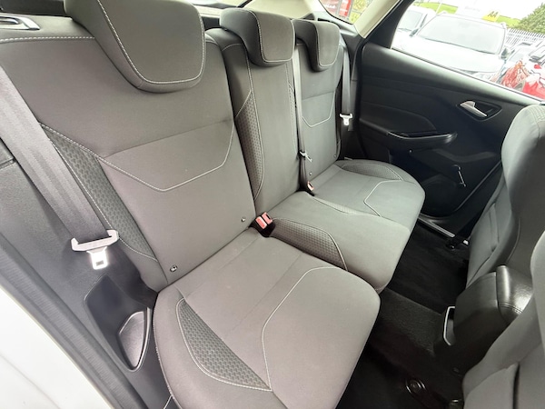 Used Ford Focus 2015 for sale - 76239510: Photo 13