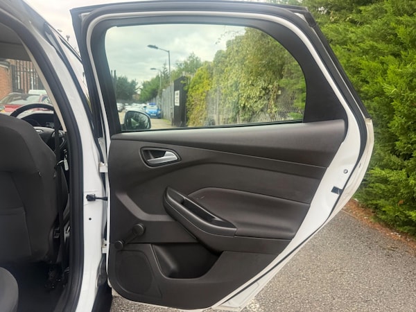 Used Ford Focus 2015 for sale - 76239510: Photo 17