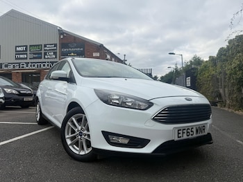 2015 (65) - 1.0T EcoBoost Zetec Euro 6 (s/s) 5dr