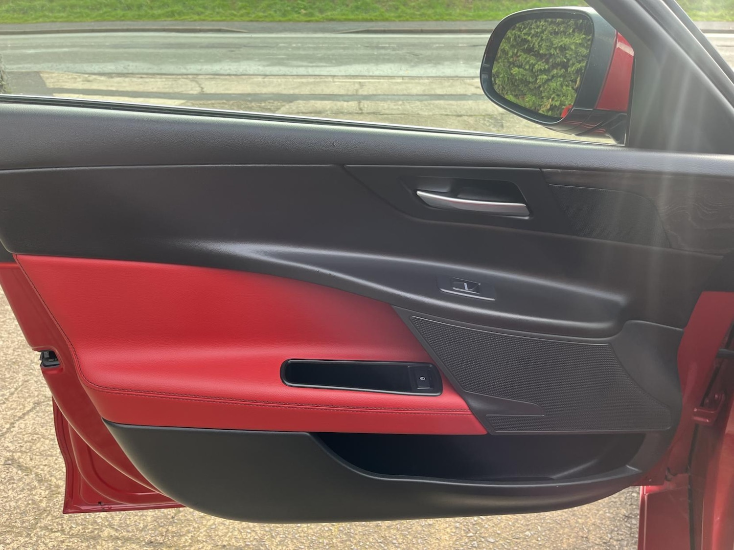 Used Jaguar XF 2015 for sale - 77549309: Photo 24