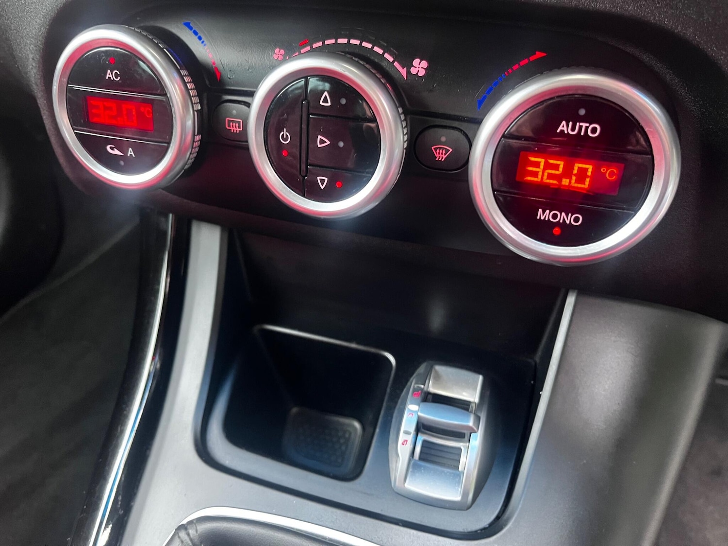 Used Alfa Romeo Giulietta 2011 for sale - 76457466: Photo 15