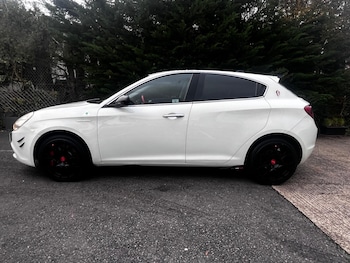 Used Alfa Romeo Giulietta 2011 for sale - 76457466: Photo