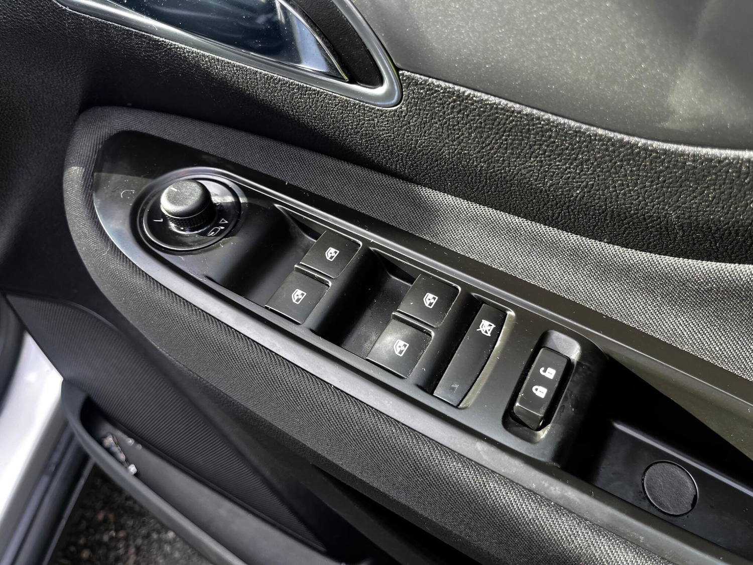 Used Vauxhall Mokka 2015 for sale - 76550464: Photo 18