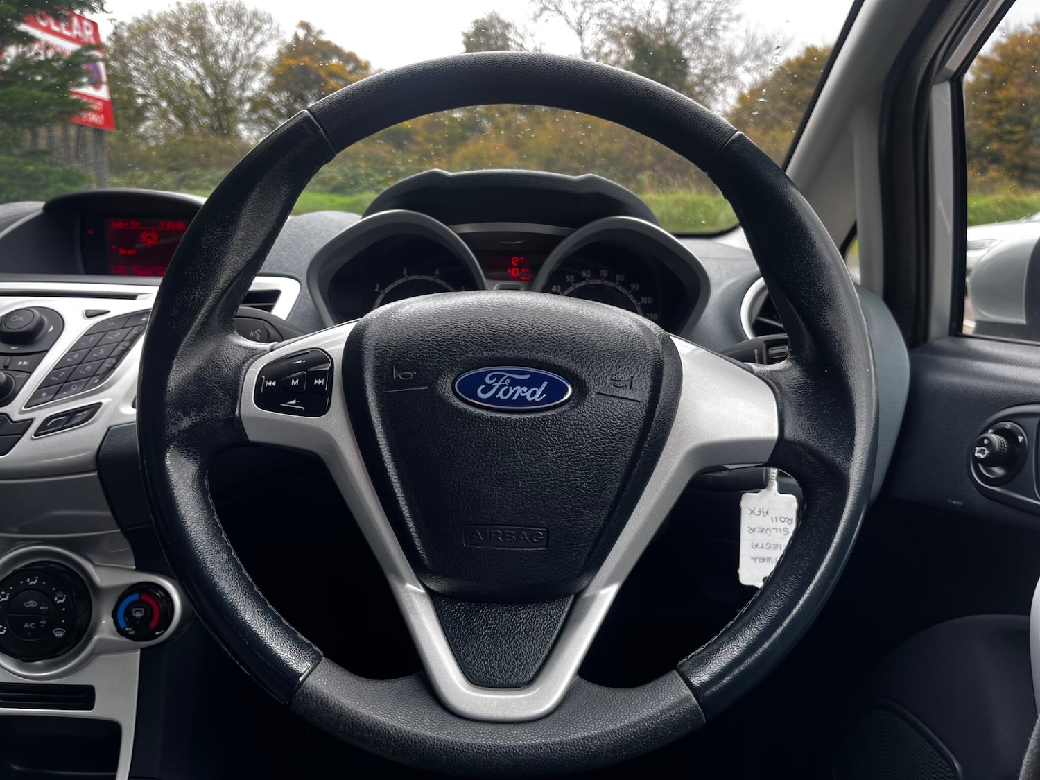 Used Ford Fiesta 2011 for sale - 76425845: Photo 14