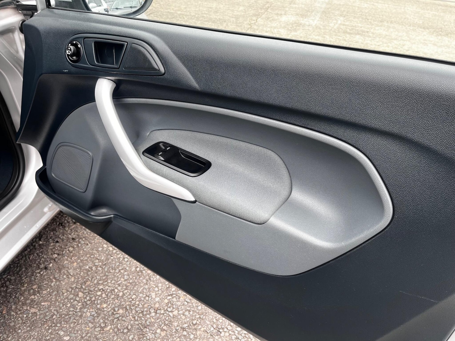 Used Ford Fiesta 2011 for sale - 76425845: Photo 20