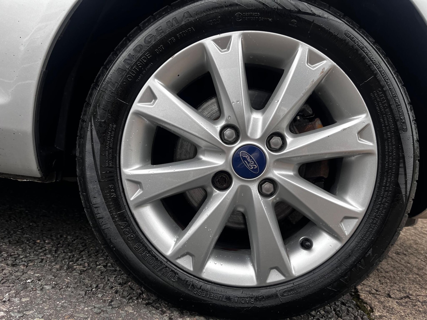 Used Ford Fiesta 2011 for sale - 76425845: Photo 26