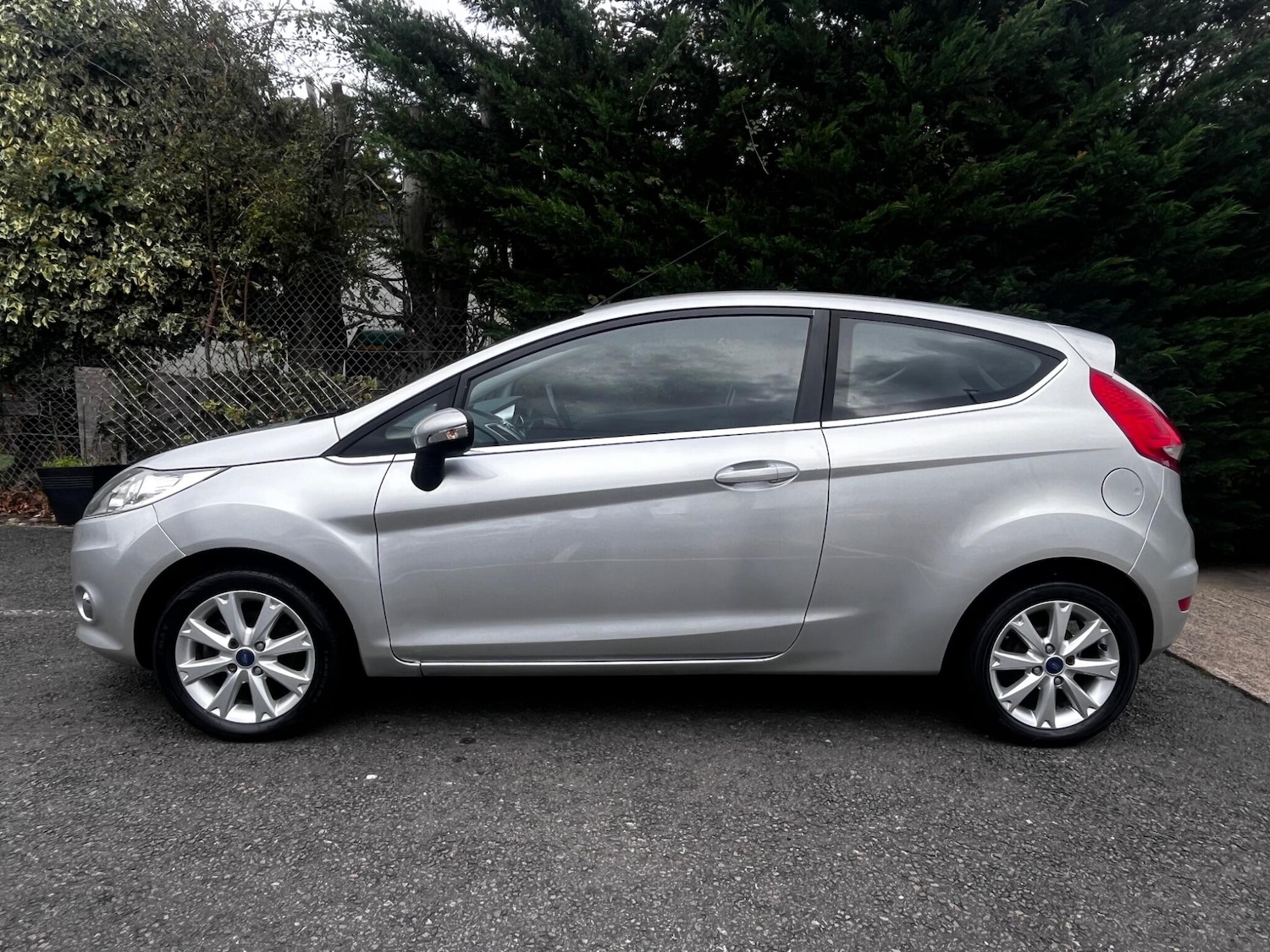 Used Ford Fiesta 2011 for sale - 76425845: Photo 4