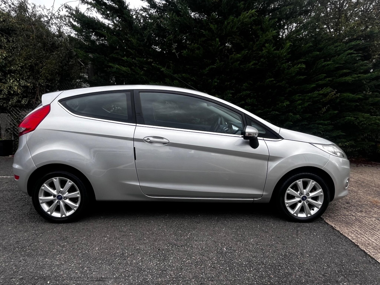 Used Ford Fiesta 2011 for sale - 76425845: Photo 8
