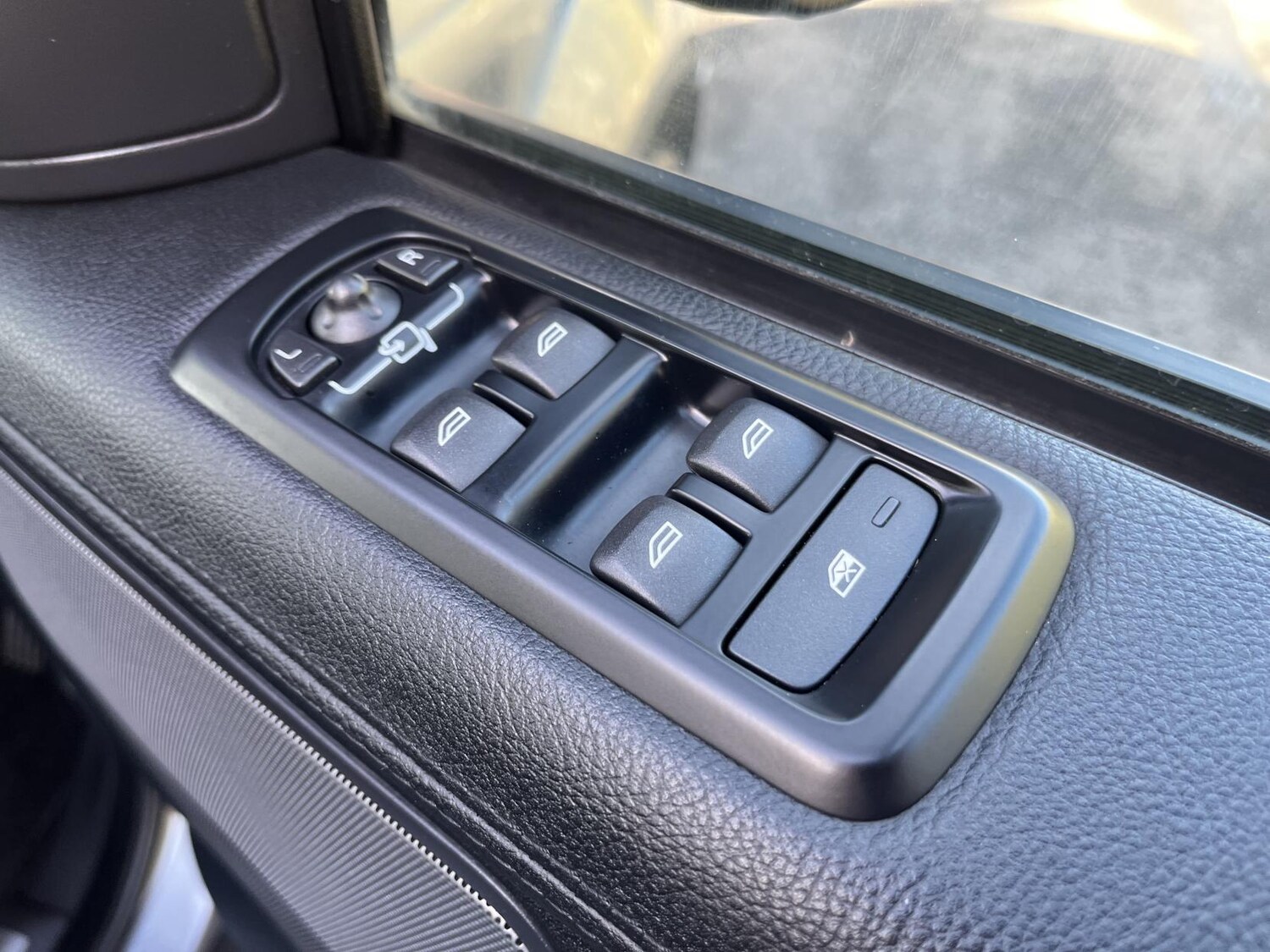 Used Land Rover Range Rover Sport 2012 for sale - 77590413: Photo 16