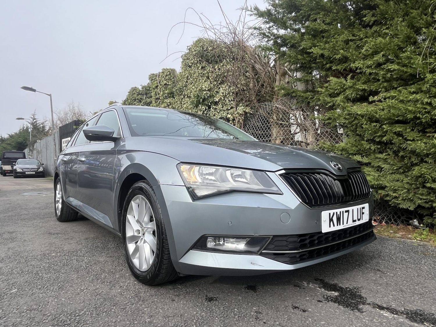 Used Skoda Superb 2017 for sale - 77590431: Photo 2