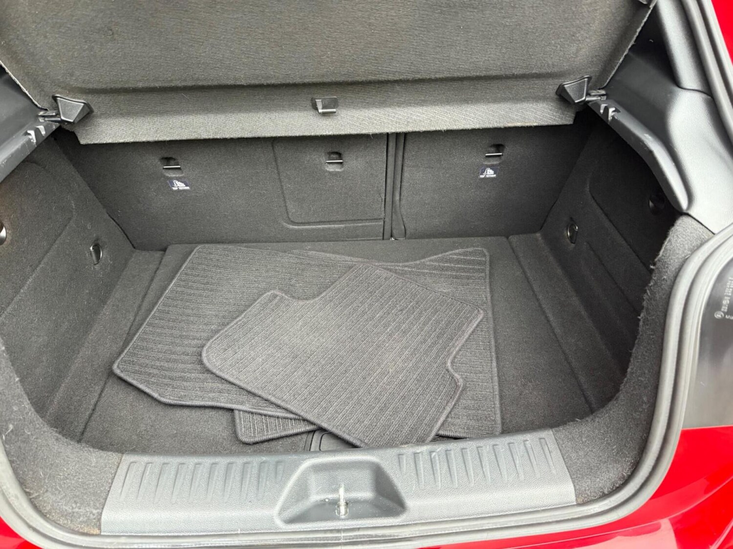 Used Mercedes-Benz A-Class 2014 for sale - 77590421: Photo 34