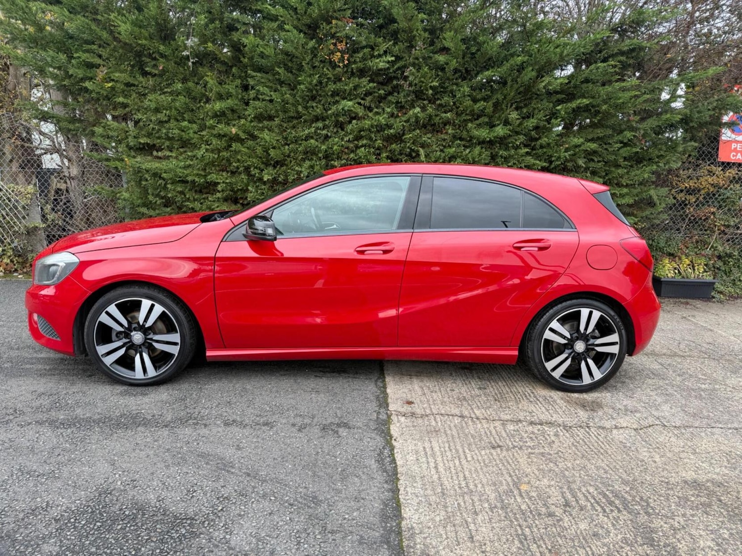 Used Mercedes-Benz A-Class 2014 for sale - 77590421: Photo 7