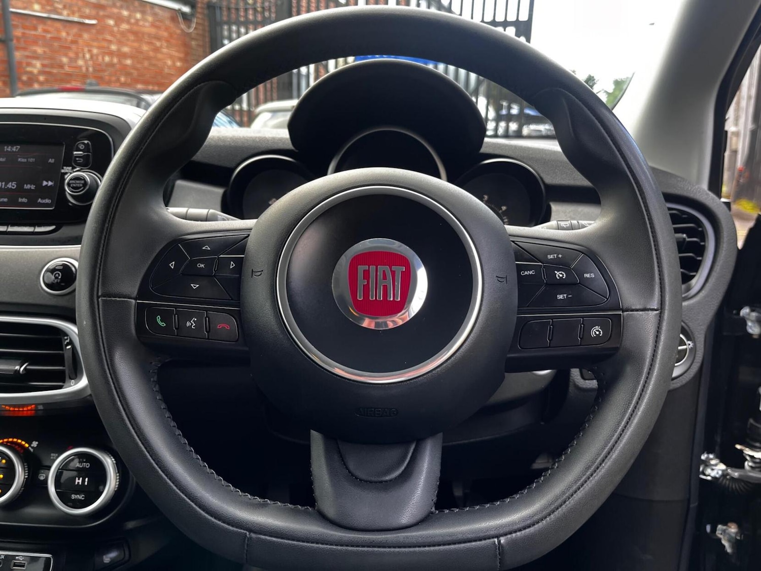 Used Fiat 500X 2015 for sale - 77590395: Photo 11