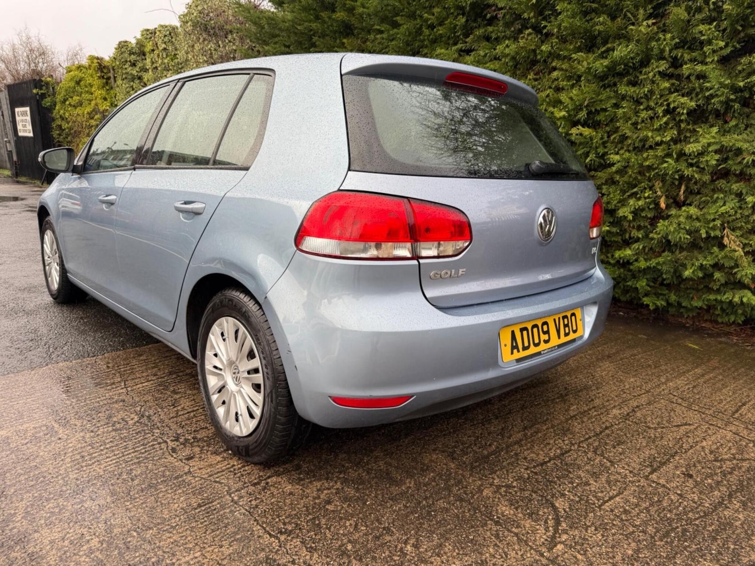 Used Volkswagen Golf 2009 for sale - 77590401: Photo 4