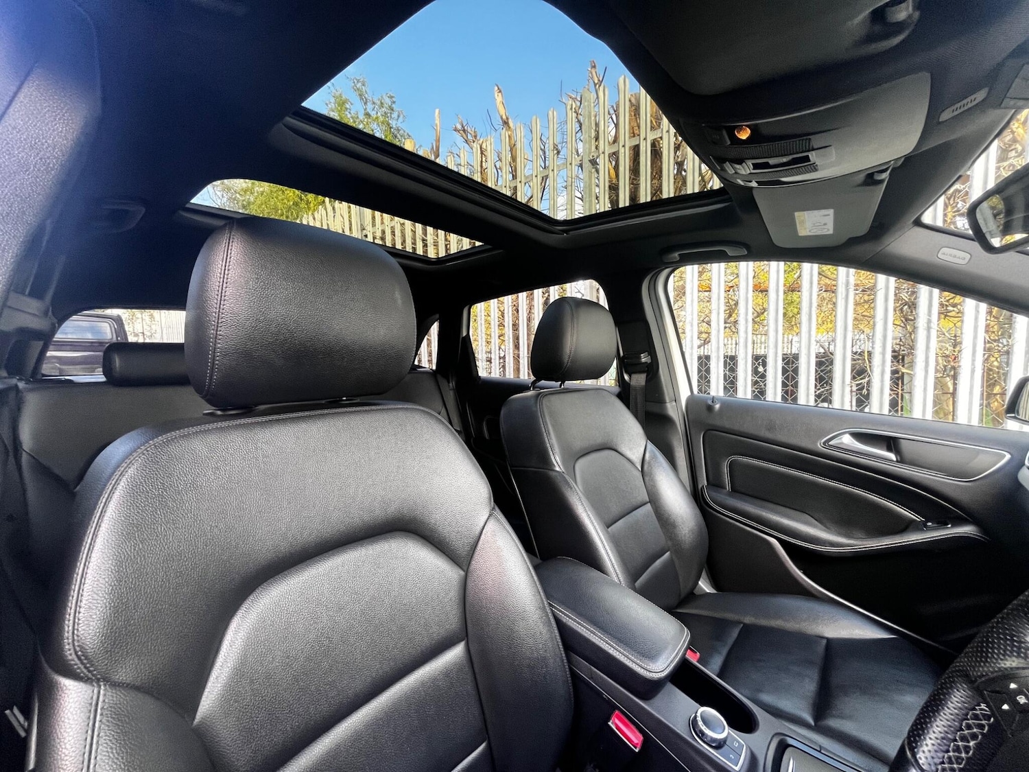 Used Mercedes-Benz B Class 2013 for sale - 76608167: Photo 25