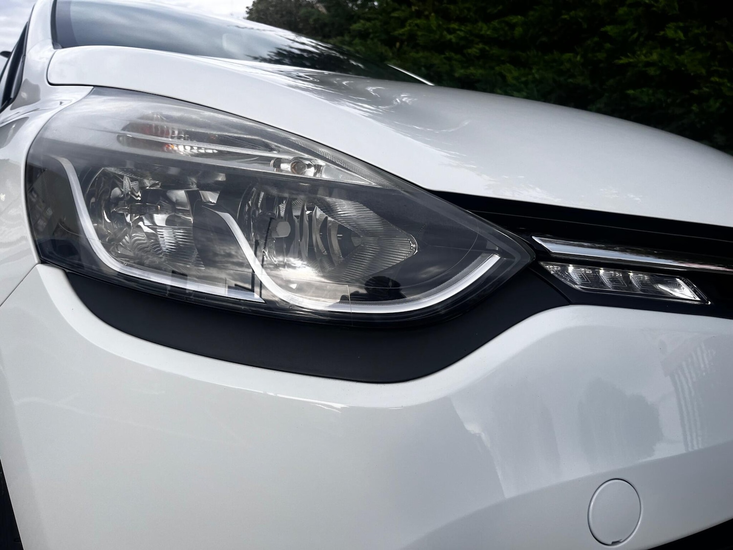 Used Renault Clio 2015 for sale - 76484621: Photo 10