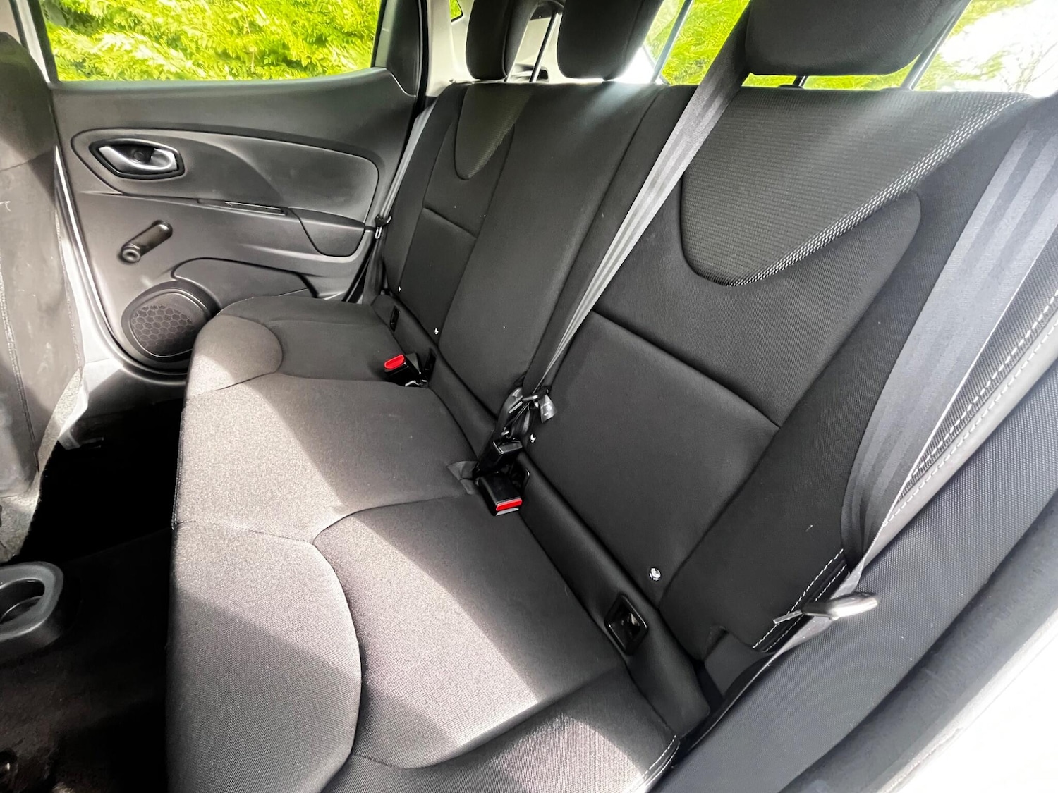 Used Renault Clio 2015 for sale - 76484621: Photo 26