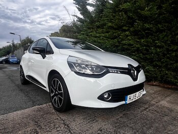 Used Renault Clio 2015 for sale - 76484621: Photo