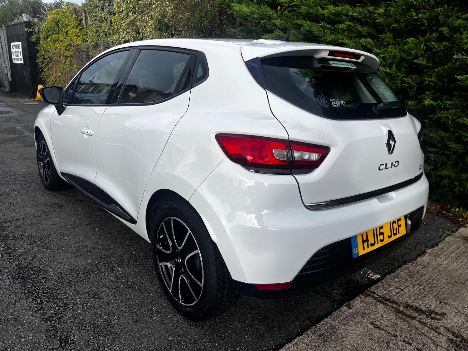 Used Renault Clio 2015 for sale - 76484621: Photo 6
