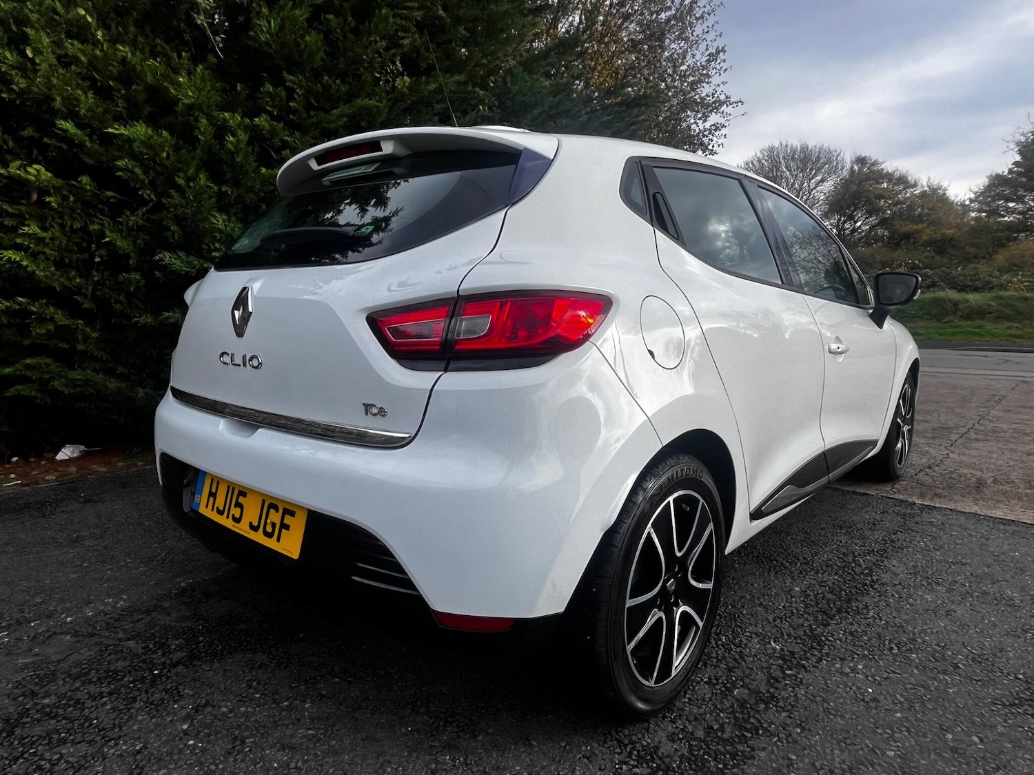 Used Renault Clio 2015 for sale - 76484621: Photo 8