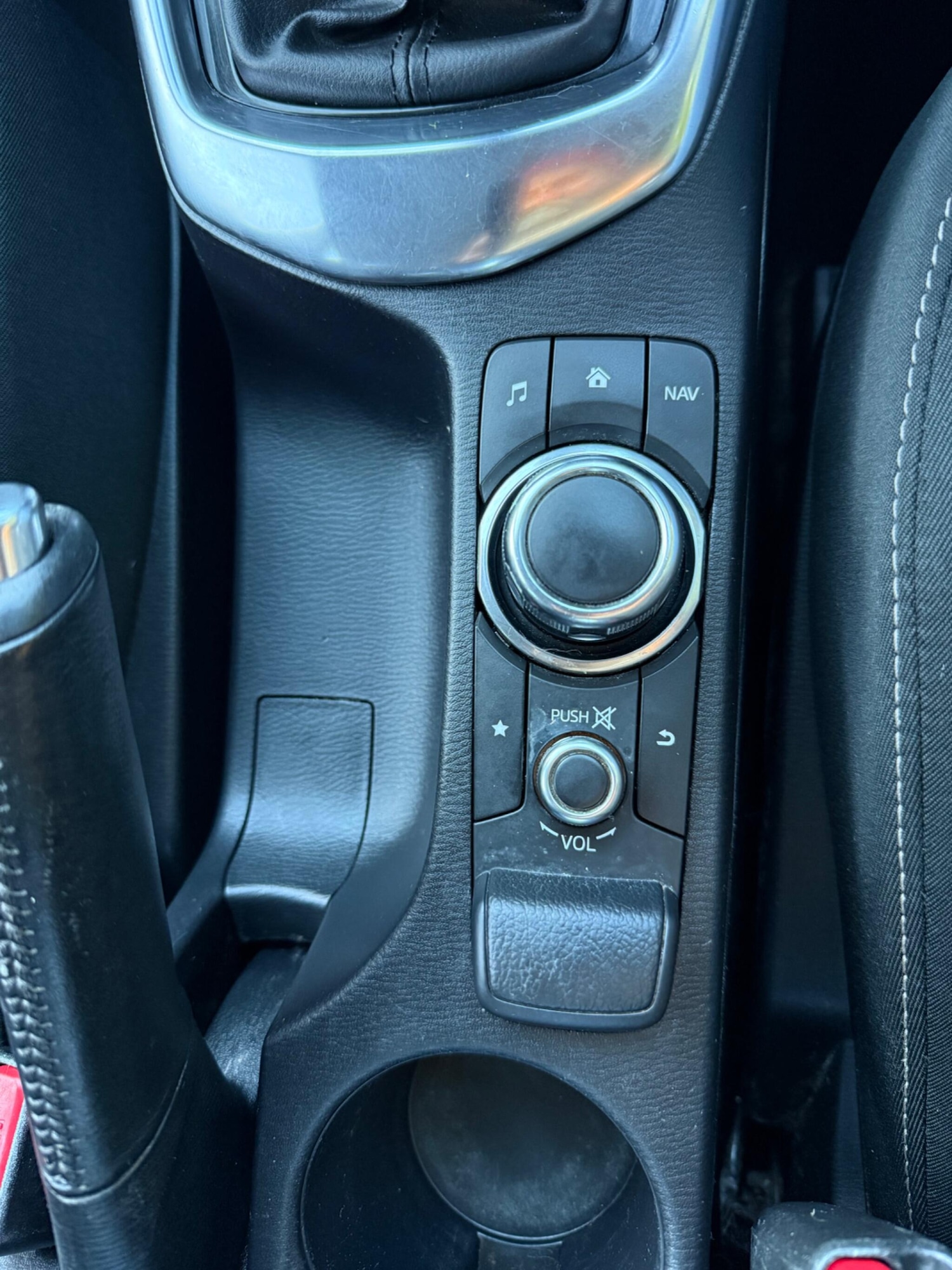 Used Mazda Mazda2 2016 for sale - 77237500: Photo 17