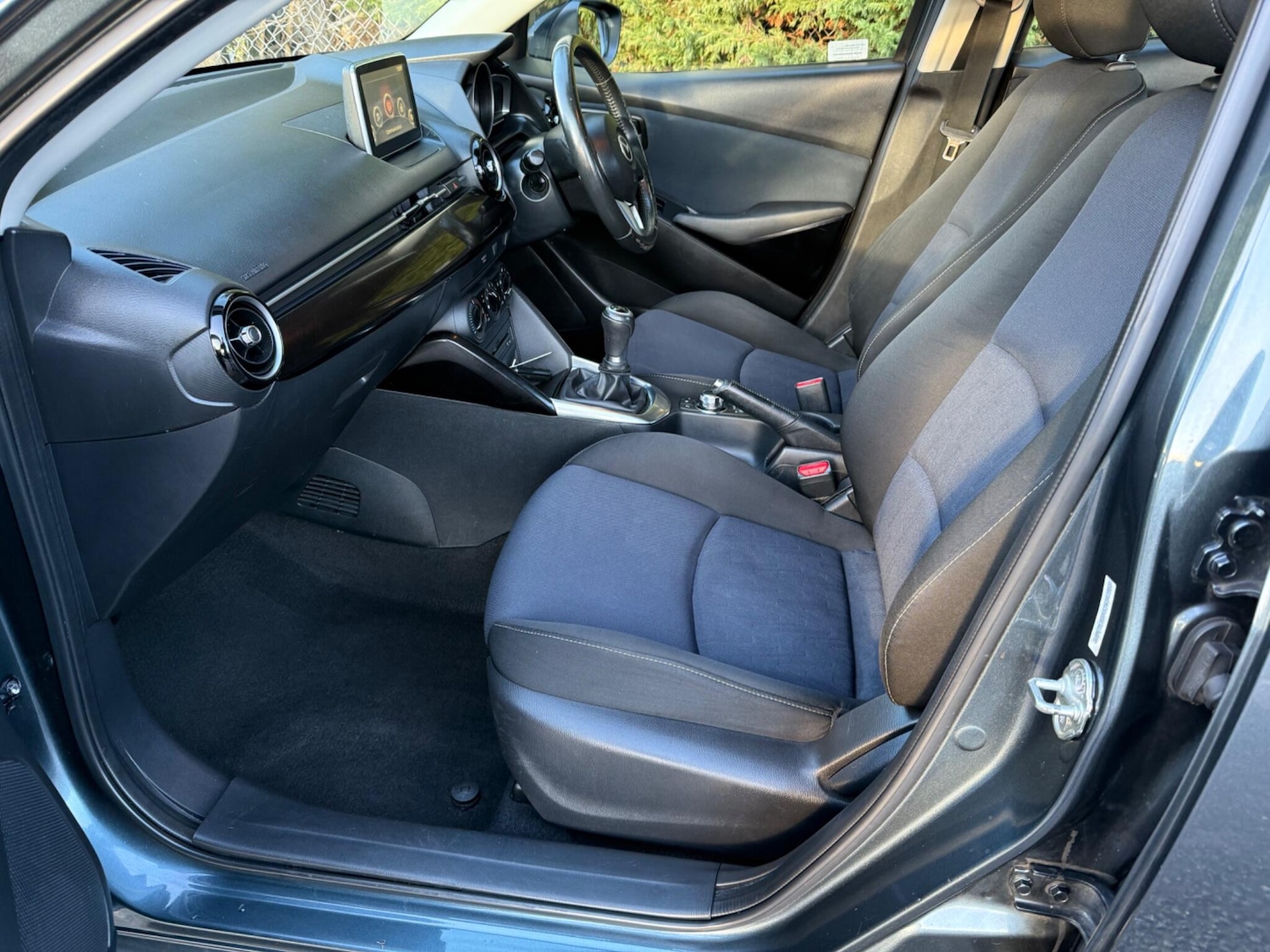 Used Mazda Mazda2 2016 for sale - 77237500: Photo 30