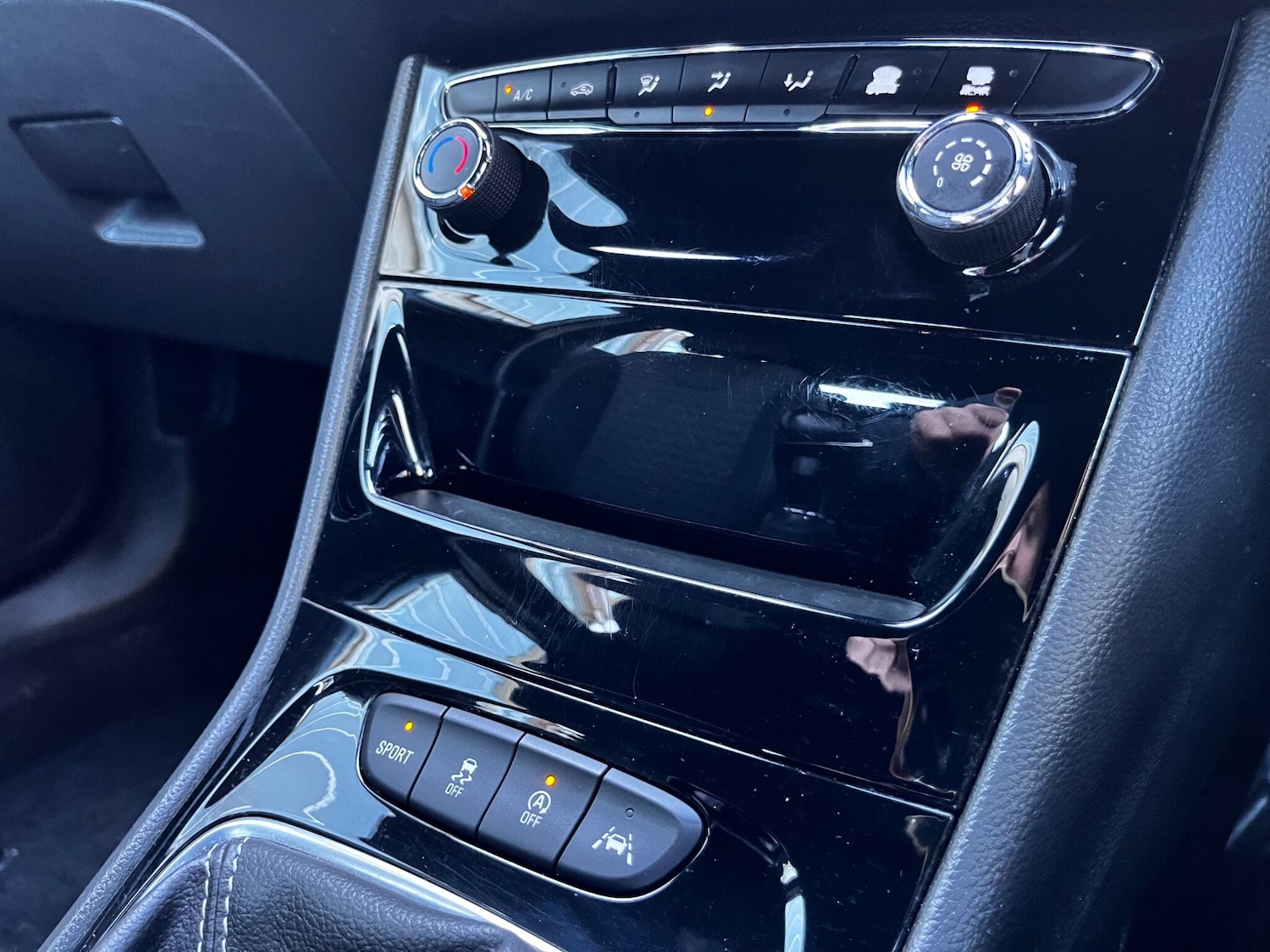 Used Vauxhall Astra 2015 for sale - 76607715: Photo 15