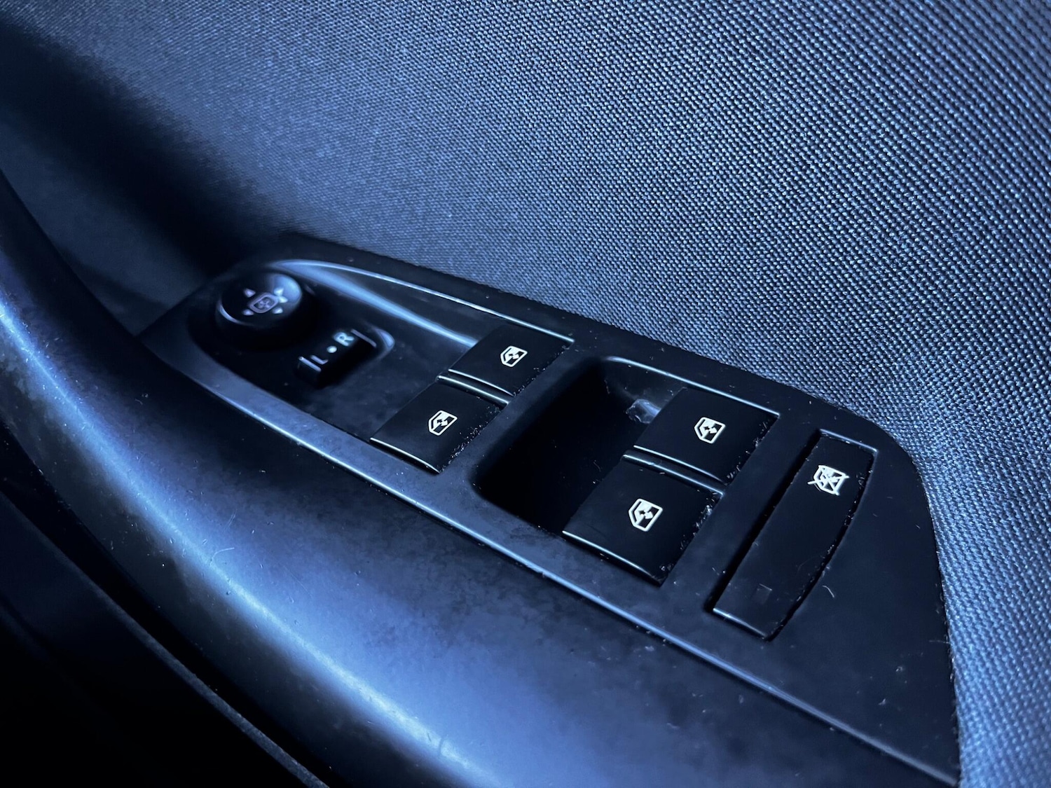 Used Vauxhall Astra 2015 for sale - 76607715: Photo 16