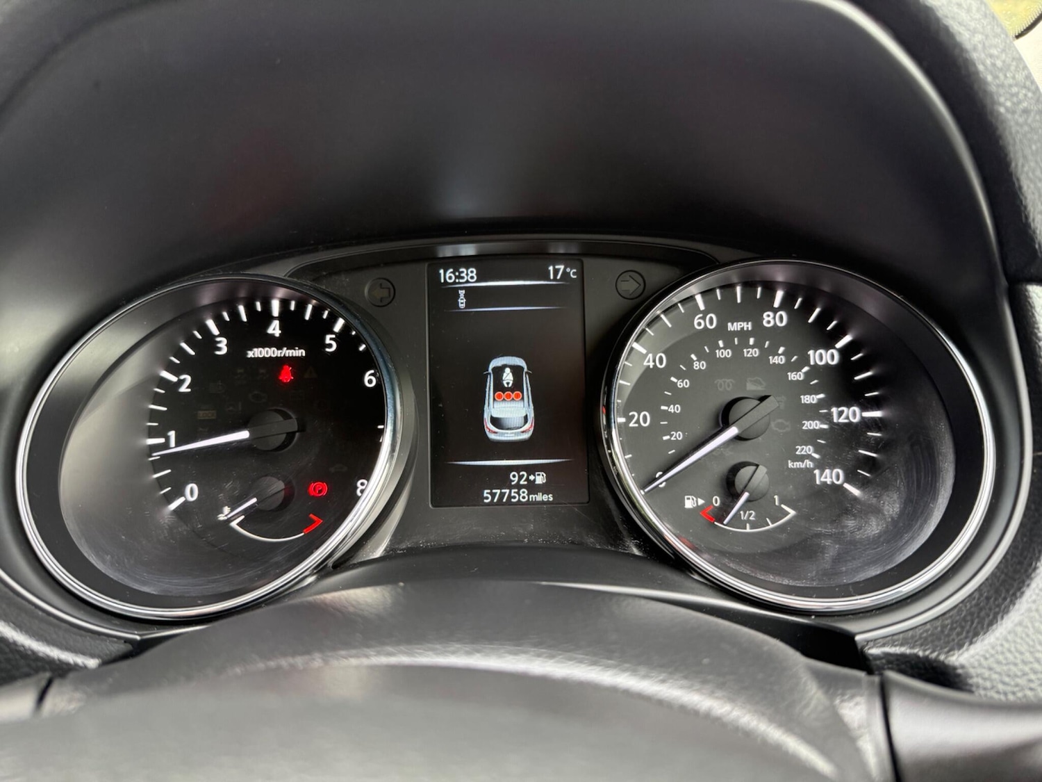 Used Nissan Qashqai 2015 for sale - 76527705: Photo 31