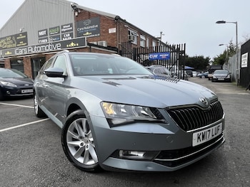 Used Skoda Superb 2017 for sale - 79137180: Photo
