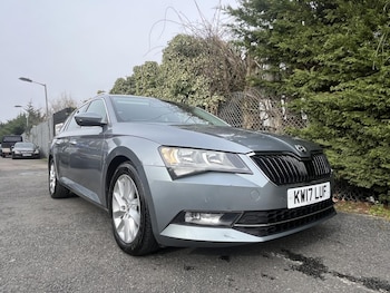 Used Skoda Superb 2017 for sale - 79137180: Photo