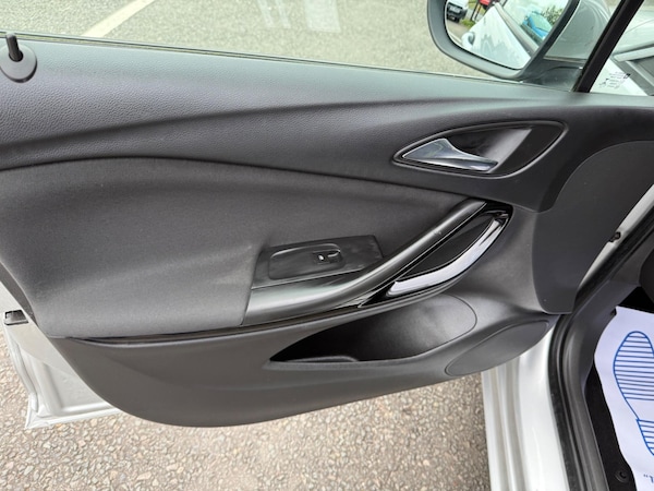 Used Vauxhall Astra 2015 for sale - 75507680: Photo 23