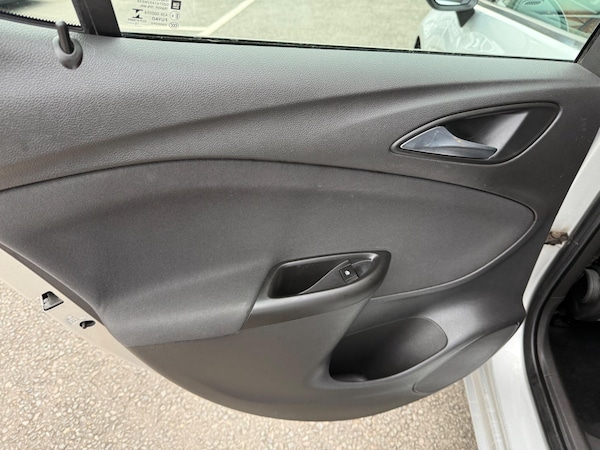 Used Vauxhall Astra 2015 for sale - 75507680: Photo 24