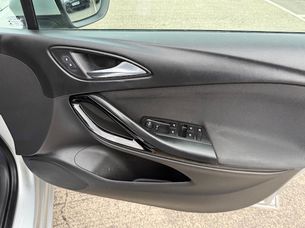 Used Vauxhall Astra 2015 for sale - 75507680: Photo 25