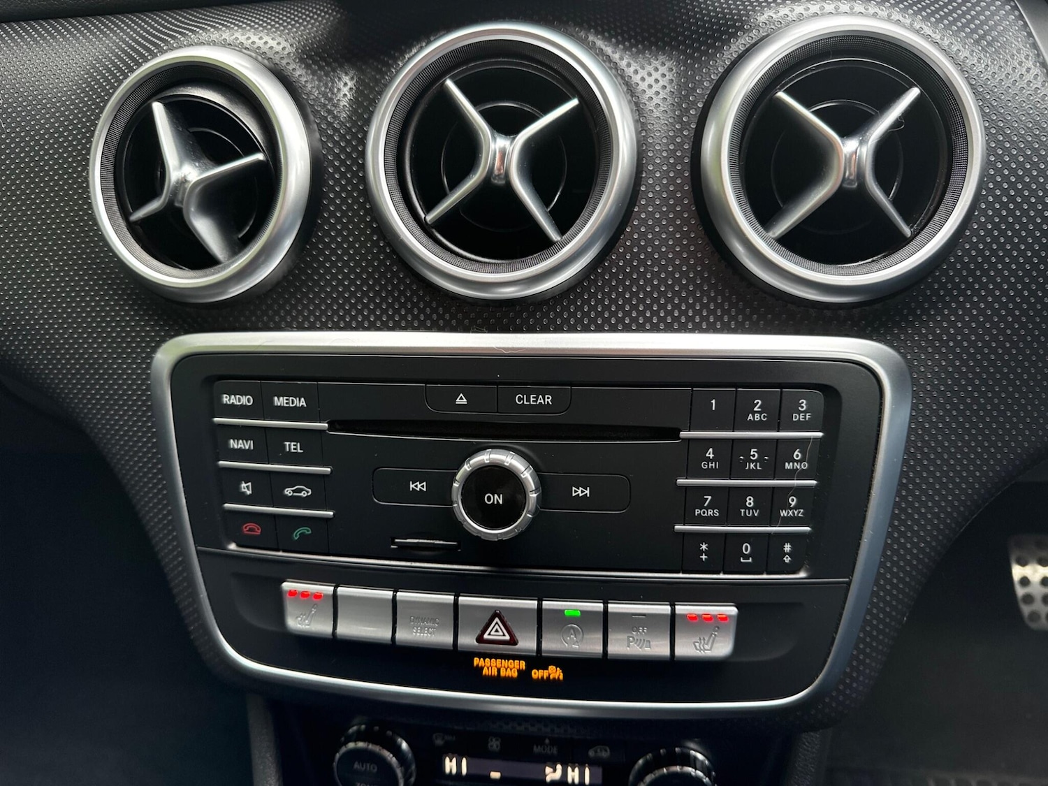 Used Mercedes-Benz A-Class 2015 for sale - 76839891: Photo 31