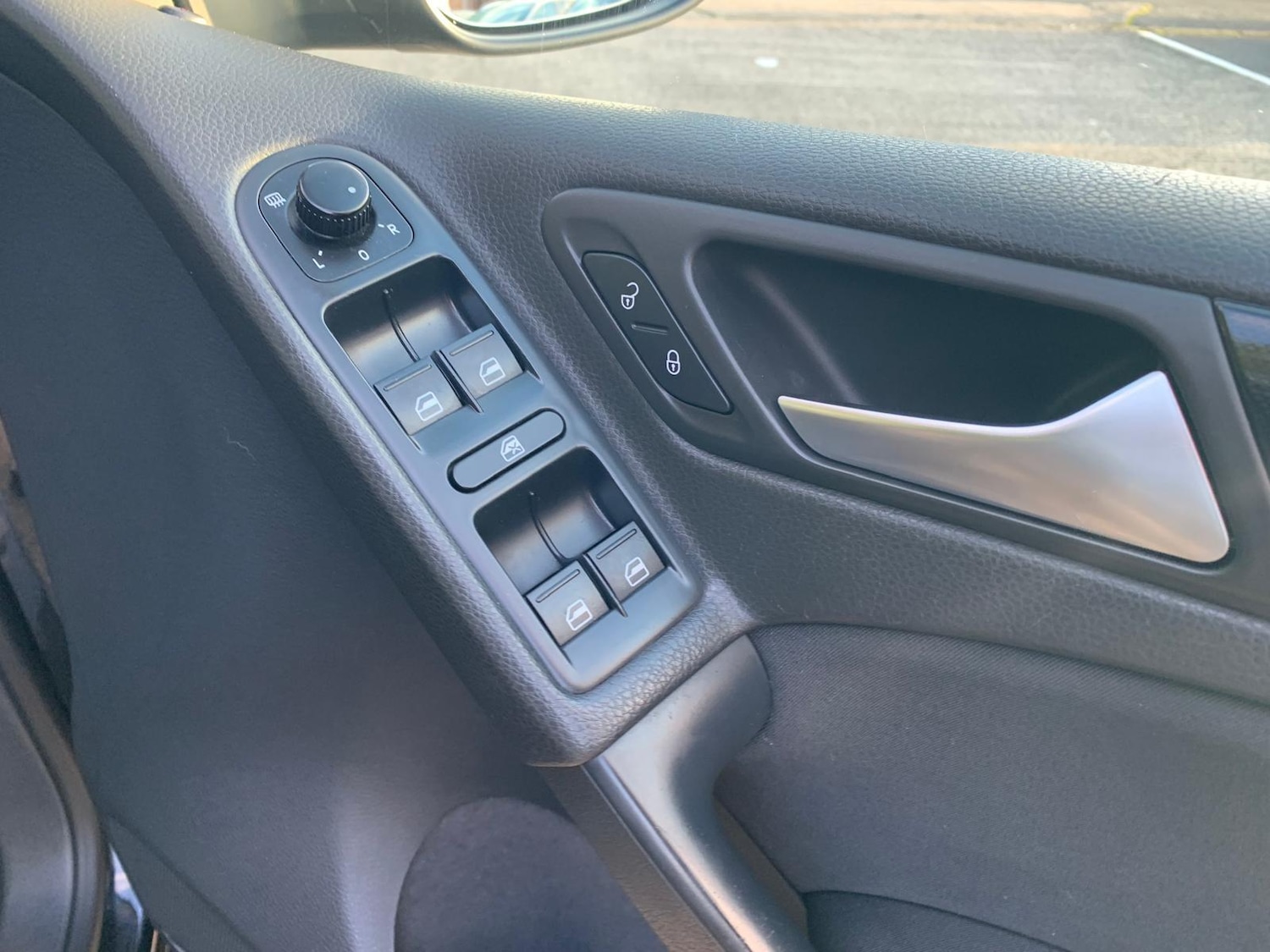 Used Volkswagen Golf 2010 for sale - 77060213: Photo 17