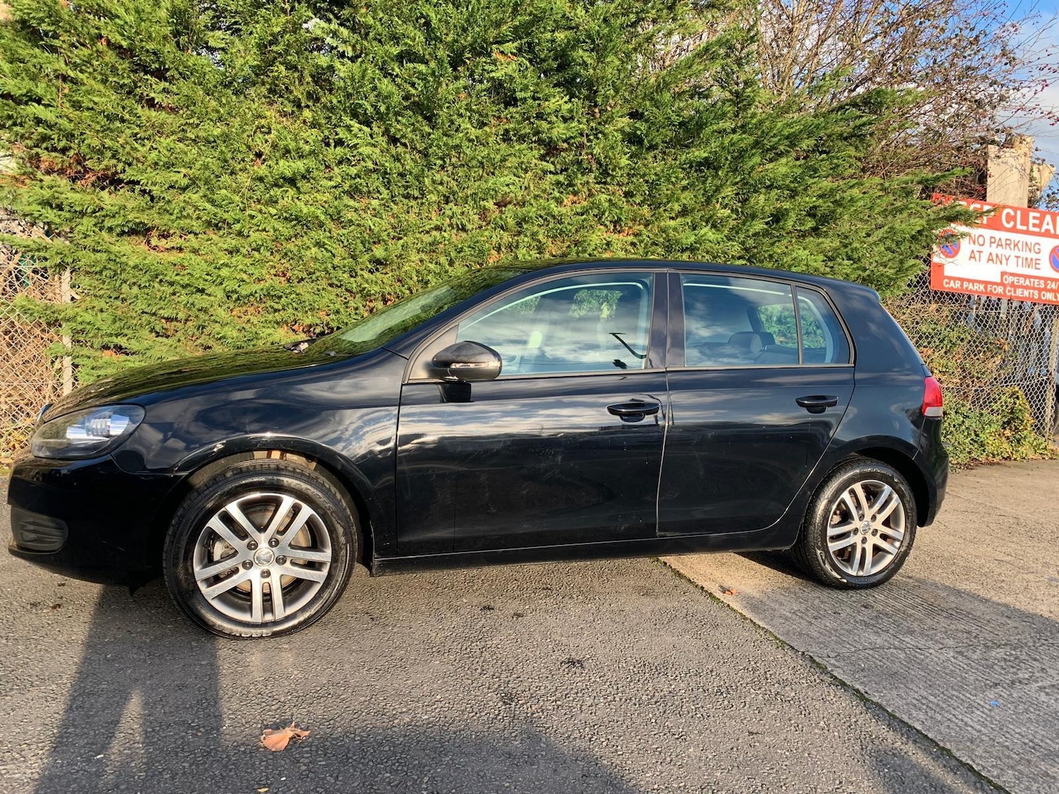 Used Volkswagen Golf 2010 for sale - 77060213: Photo 6