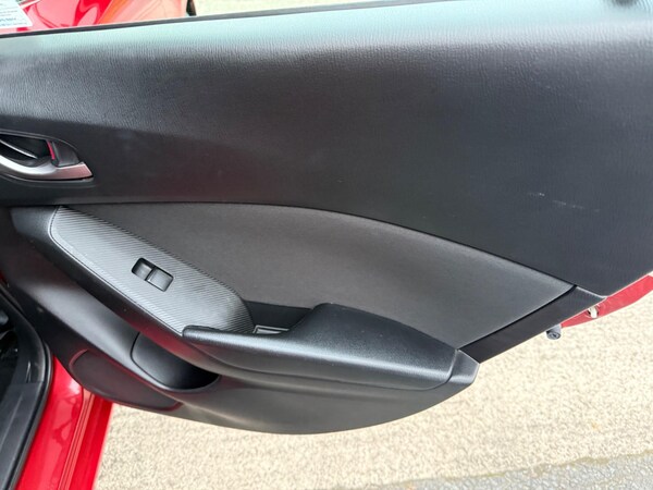 Used Mazda Mazda3 2014 for sale - 76226779: Photo 25